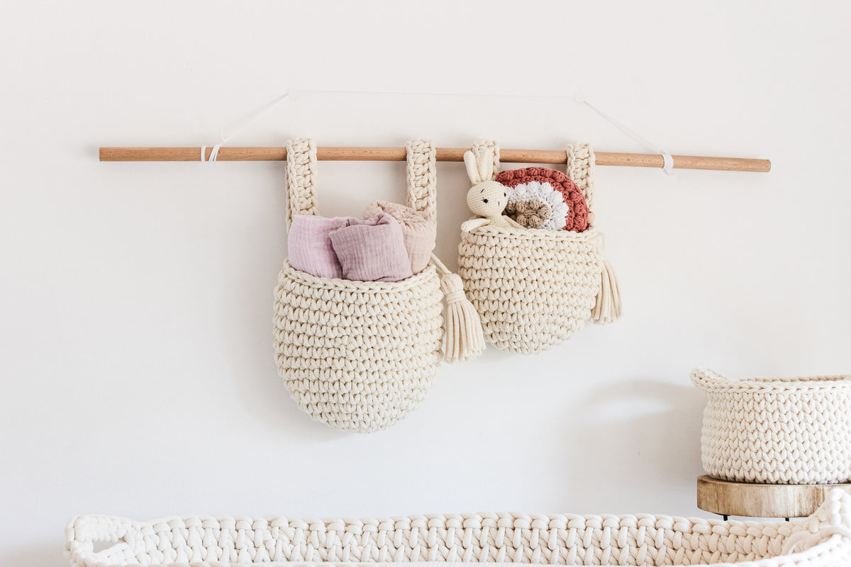 SMALL HANGING POCKET BASKET | NATURAL