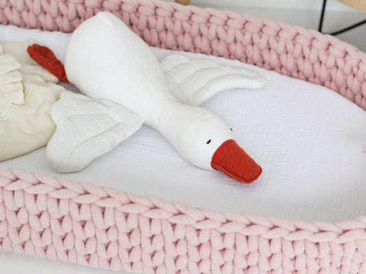 SEWN MUSLIN TOY GOOSE | MEDIUM
