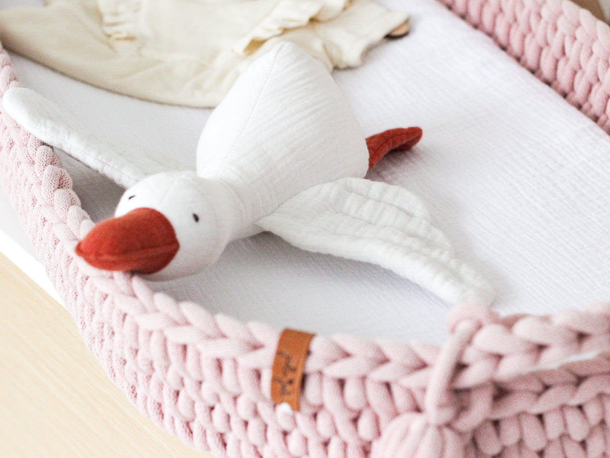 SEWN MUSLIN TOY GOOSE | MEDIUM