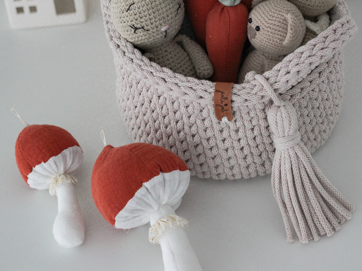 SEWN MUSLIN MUSHROOM