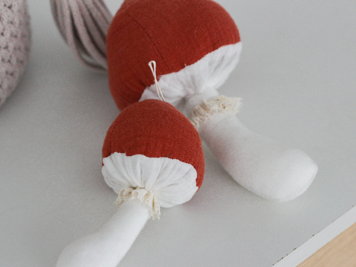 SEWN MUSLIN MUSHROOM