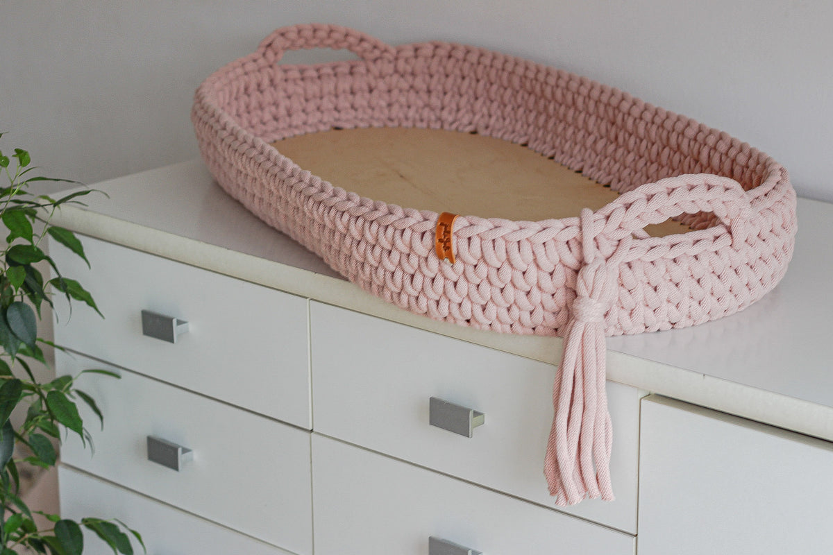 BABY CHANGING BASKET 1